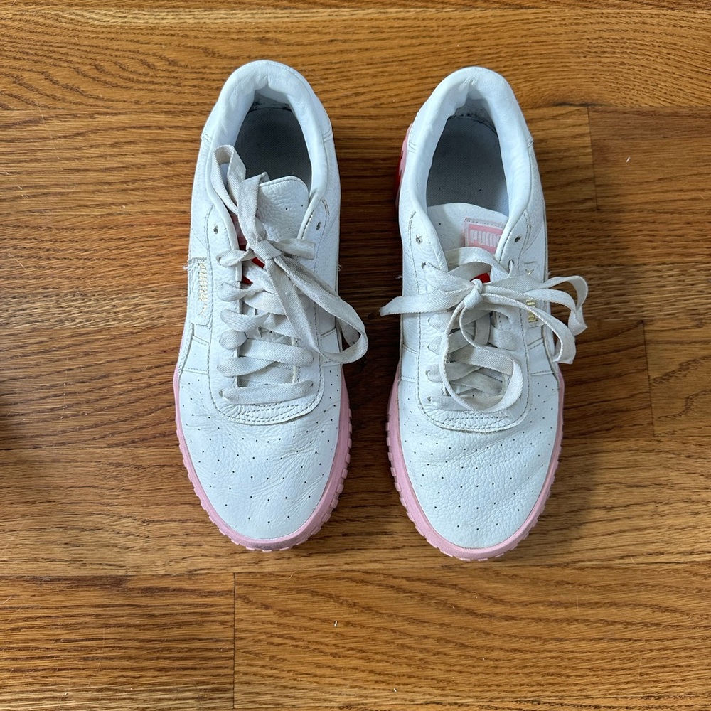 Puma Sneakers